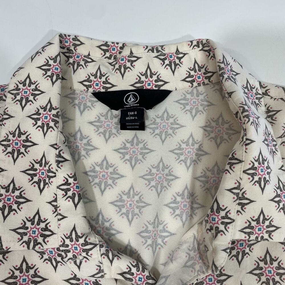 Volcom Shirt Mens Large Geometric Star Short Sleeve Button Front Lightweight